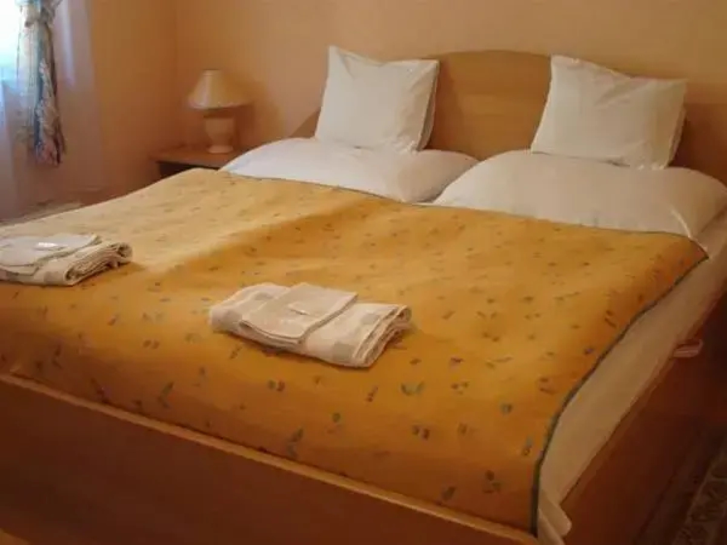 Végvári Hotel