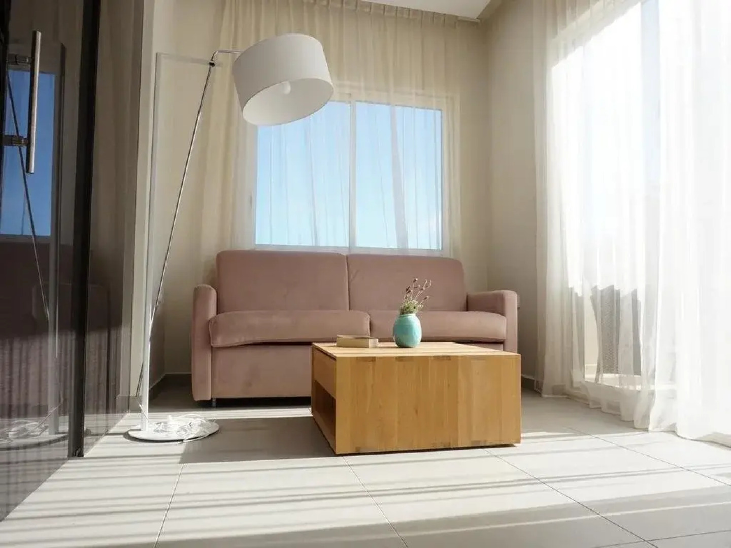 Tiamo Secrets - River Beach