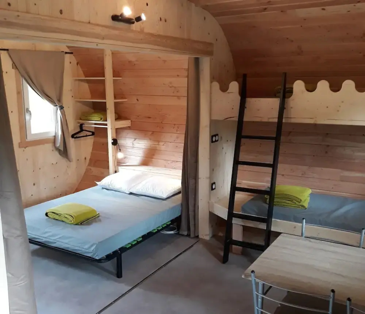 Domaine de l'Ours / Camping Lodge