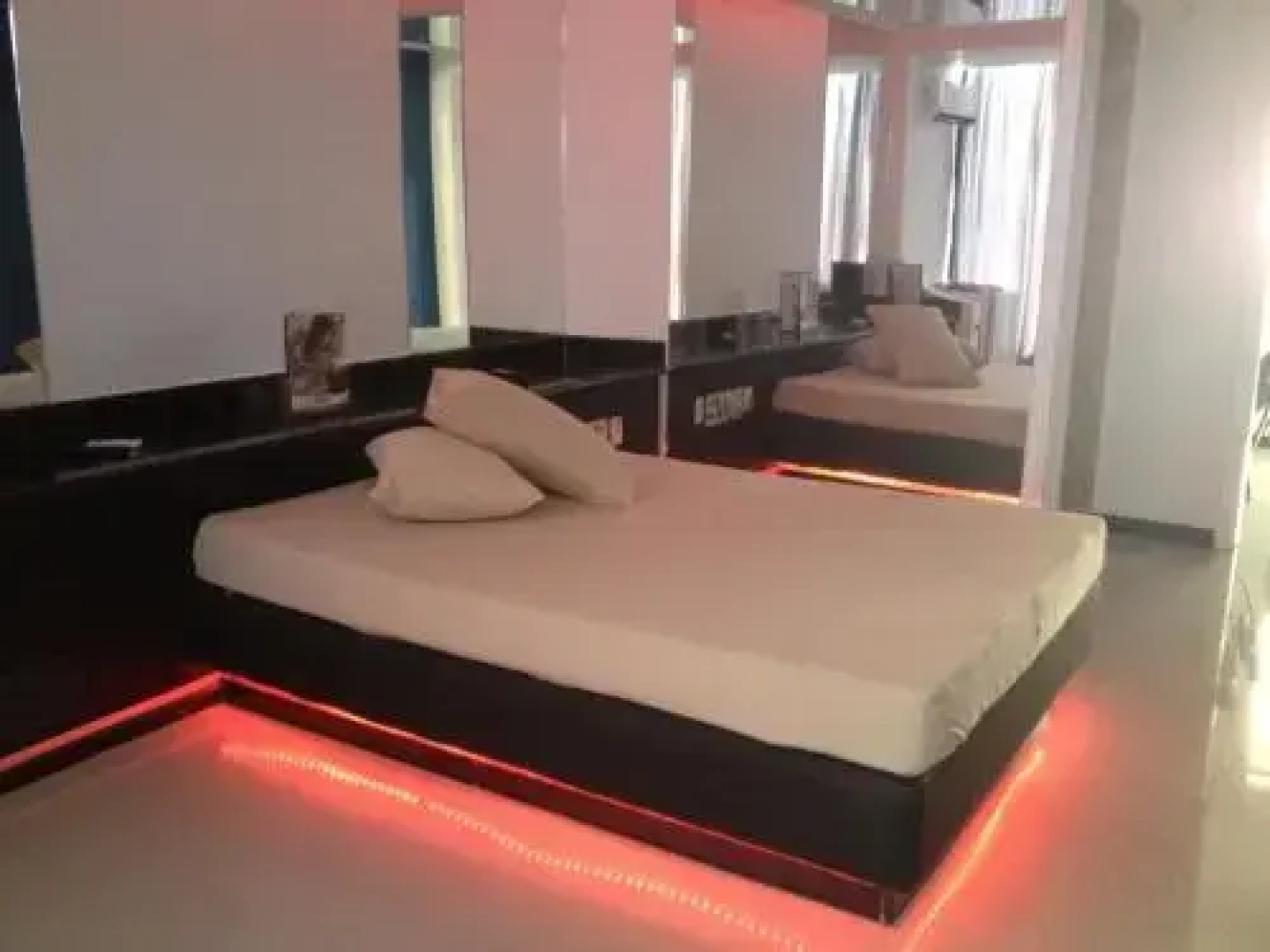 Petit Amour Motel