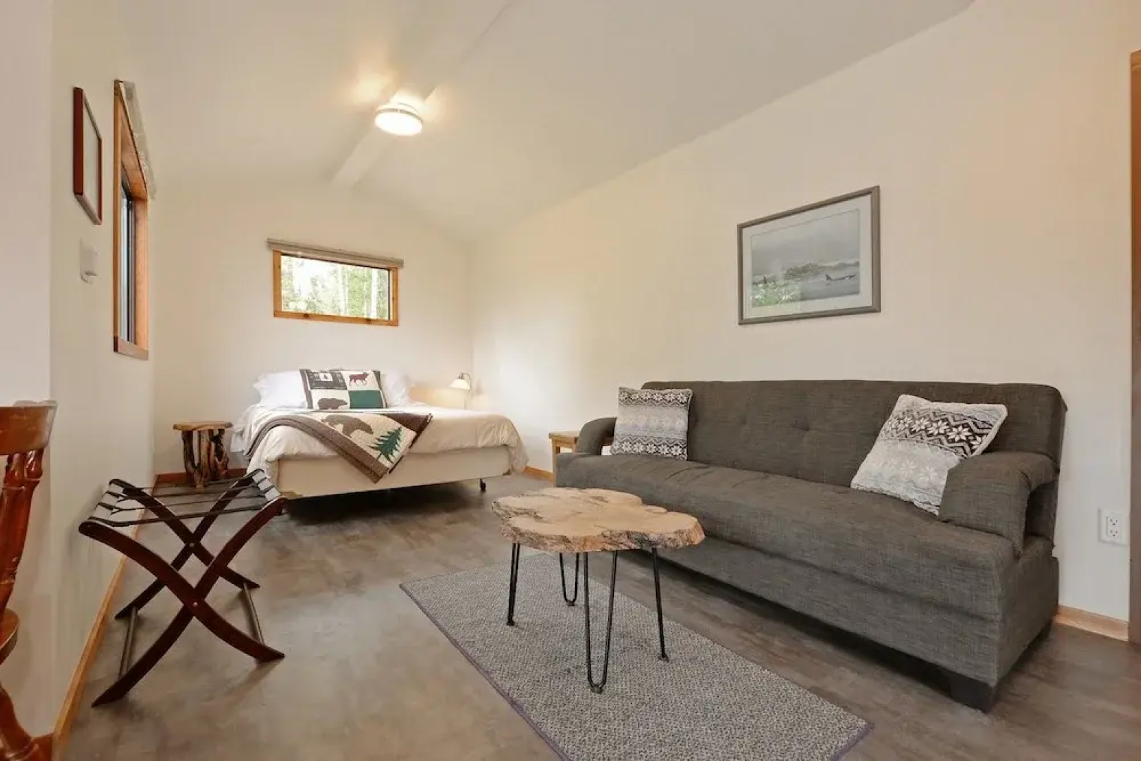 Gordon's Beach Farm Stay B&B