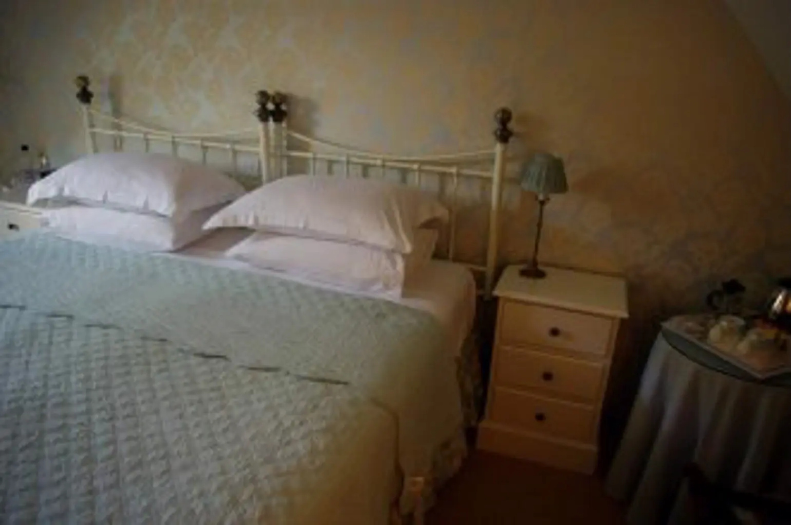 Red House Cottage Bed and Breakfast
