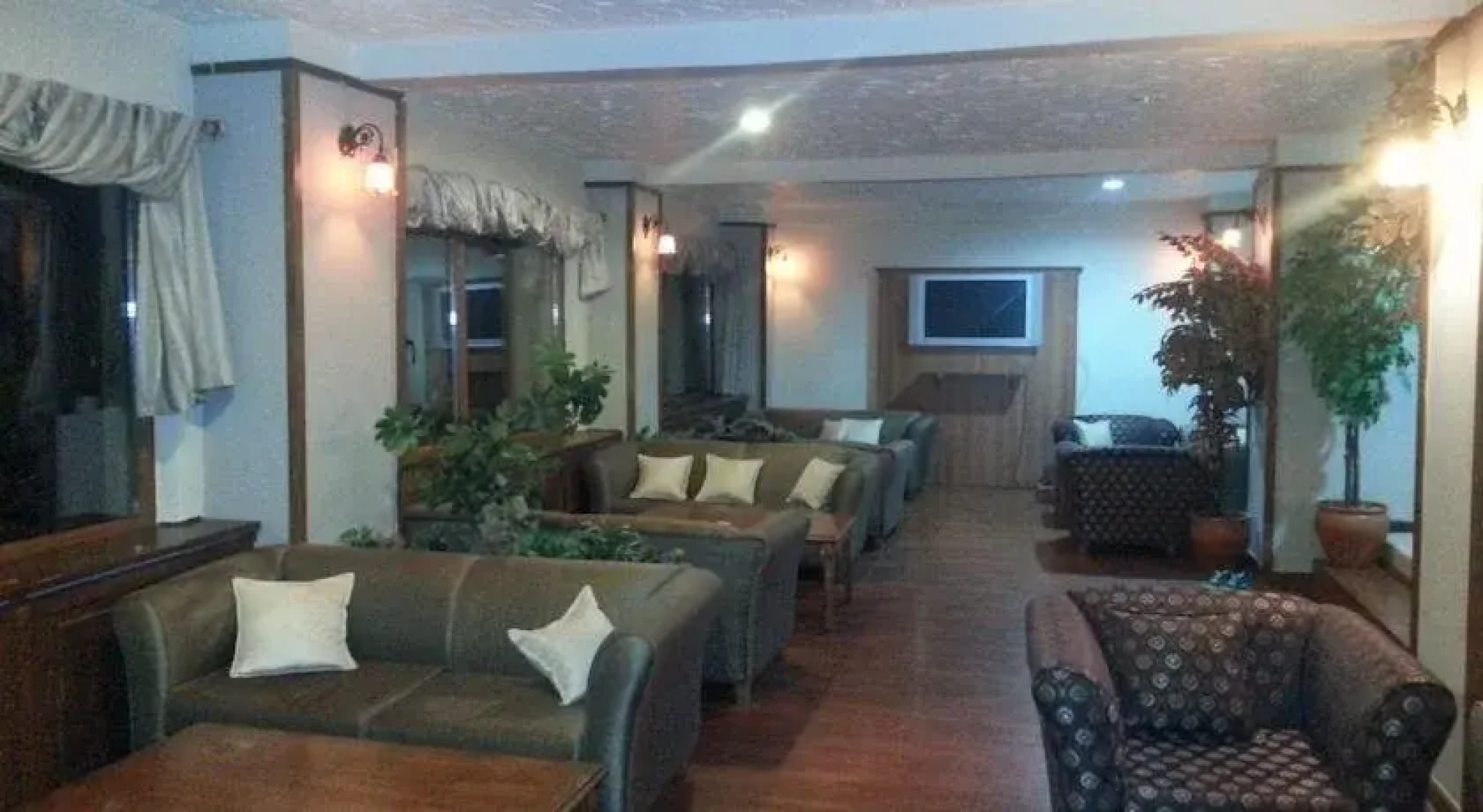 Ak Hotel