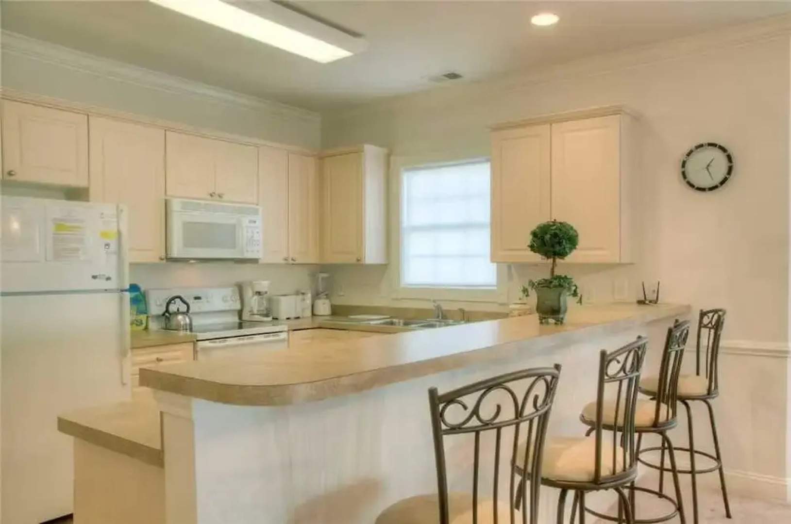 Magnolia Pointe 101 4828 by RedAwning