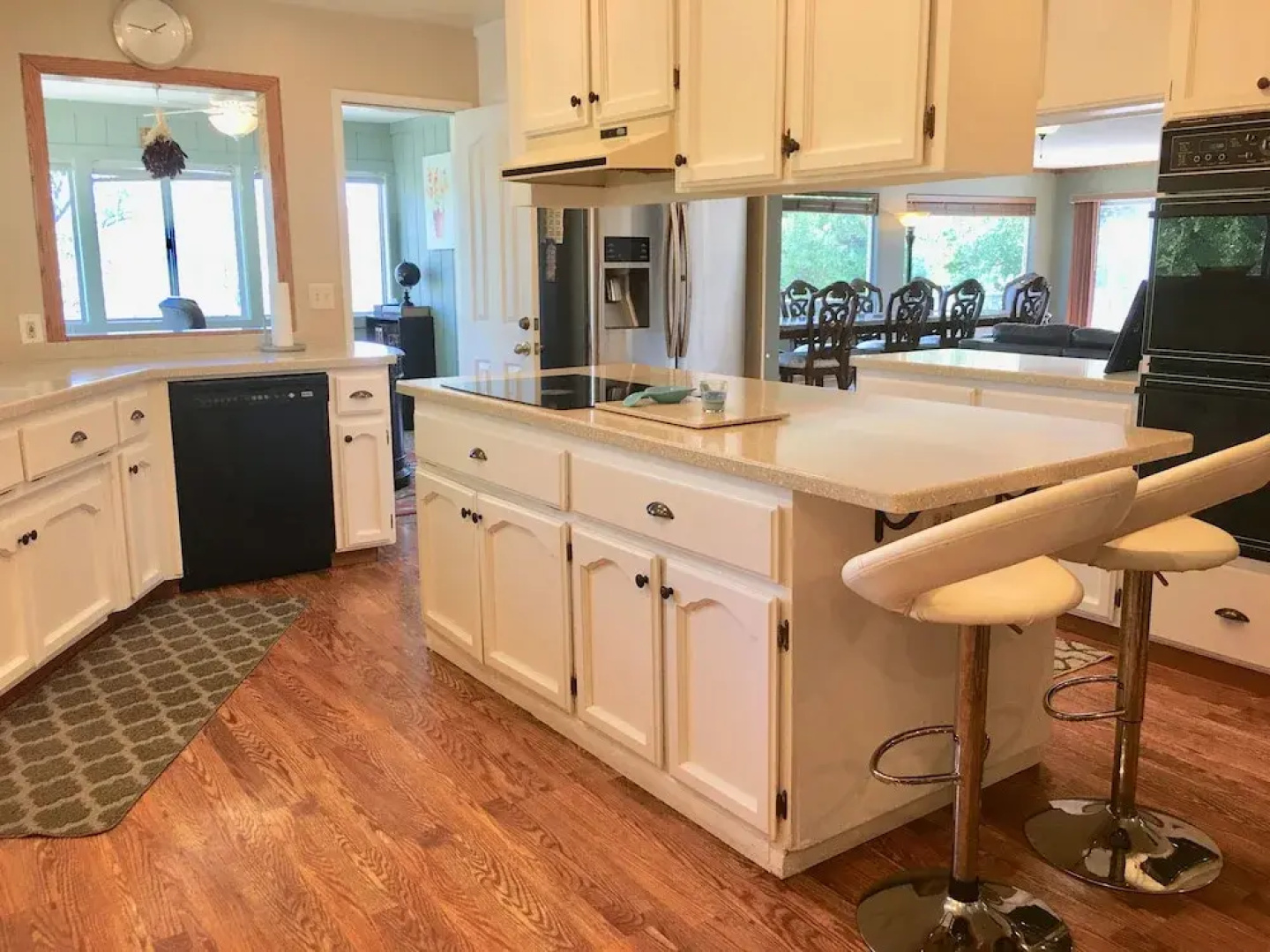 Black Oak Manor