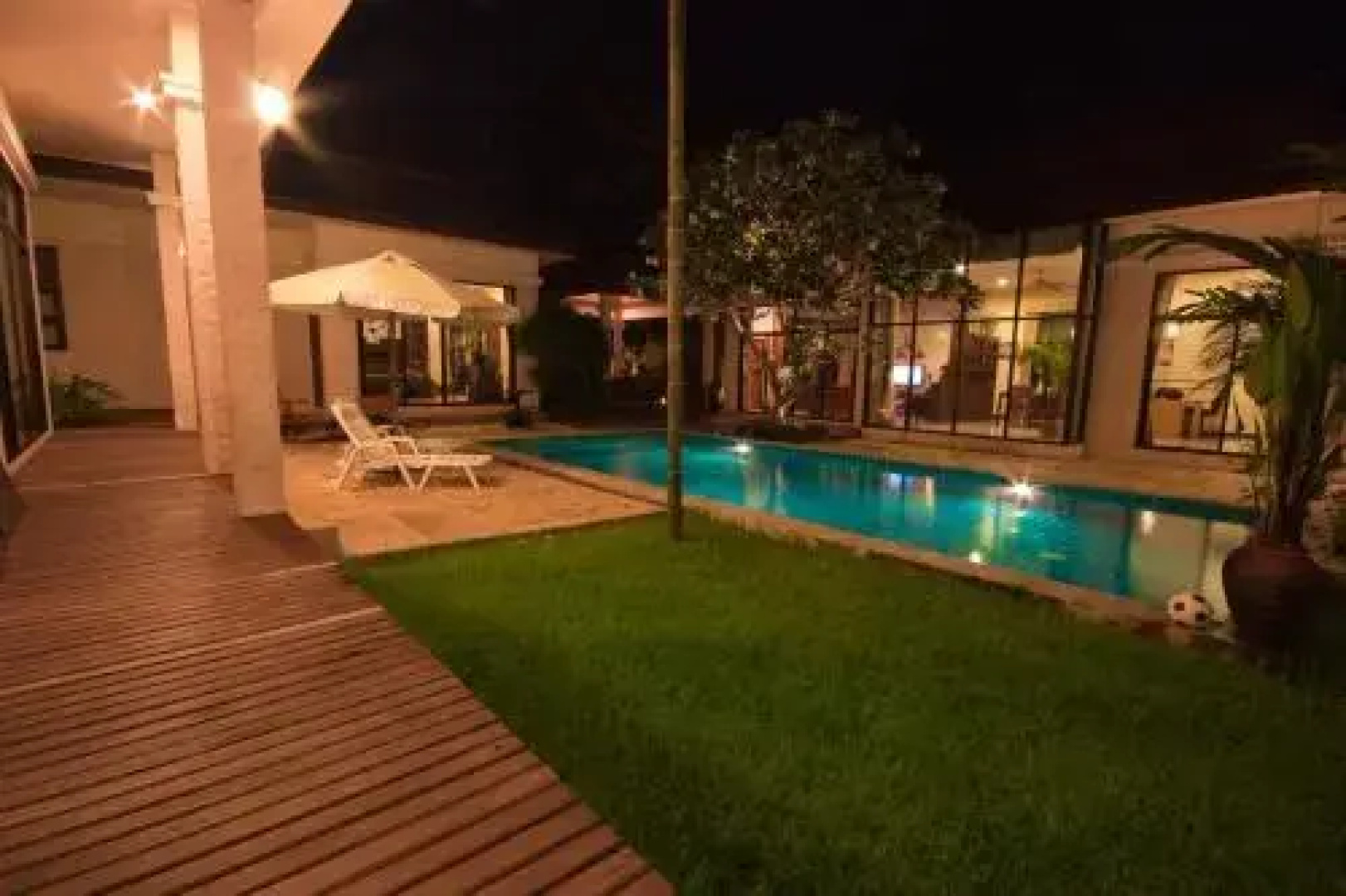 Pattaya Pool Villa