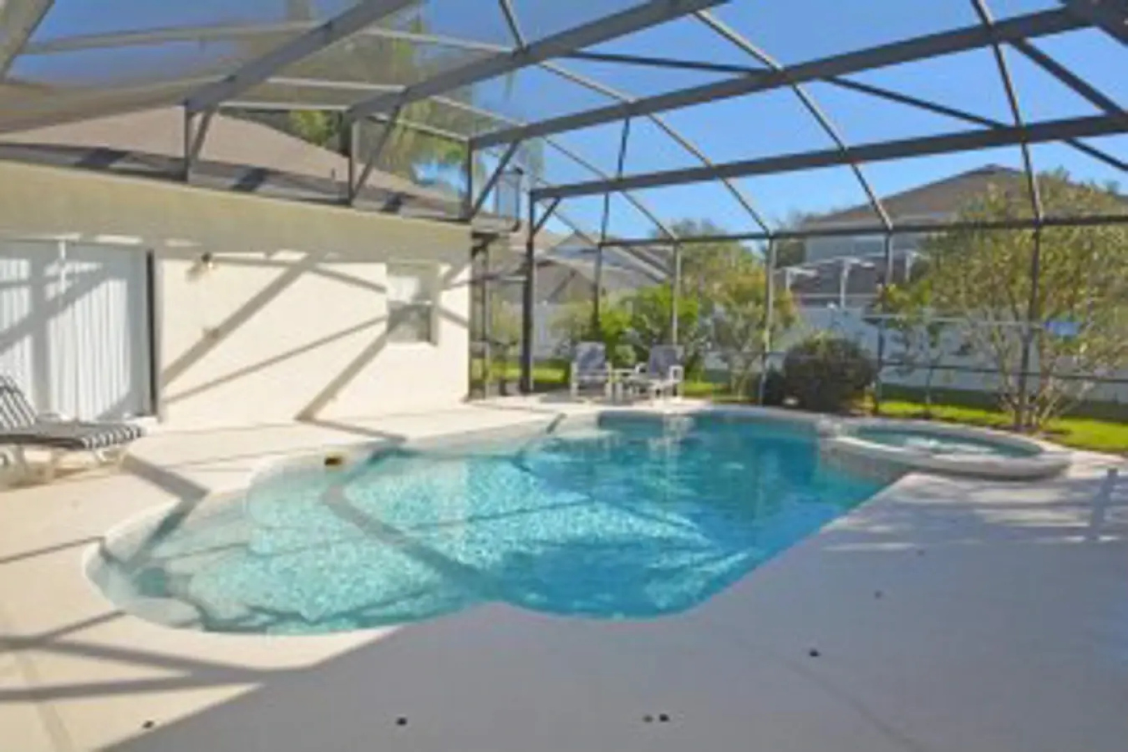 642 Summer Dream 4 Br villa by RedAwning