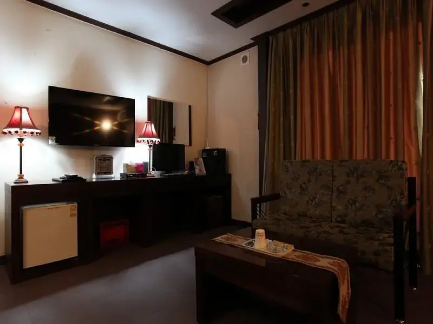 WeolmoonJes Hotel