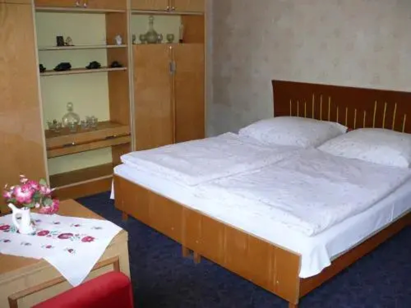 Familia Nyaraló 125