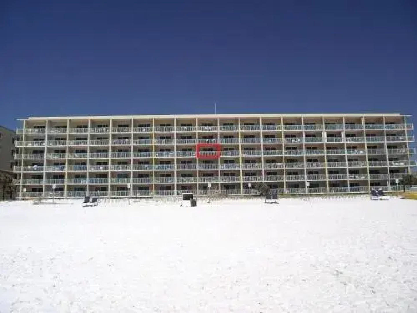 Pelican Isle 410 by RedAwning