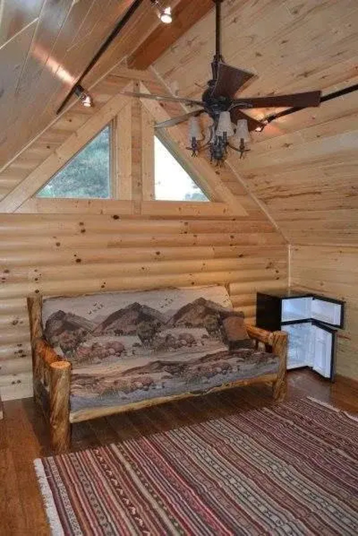 Maverick Hideaway By Redawning