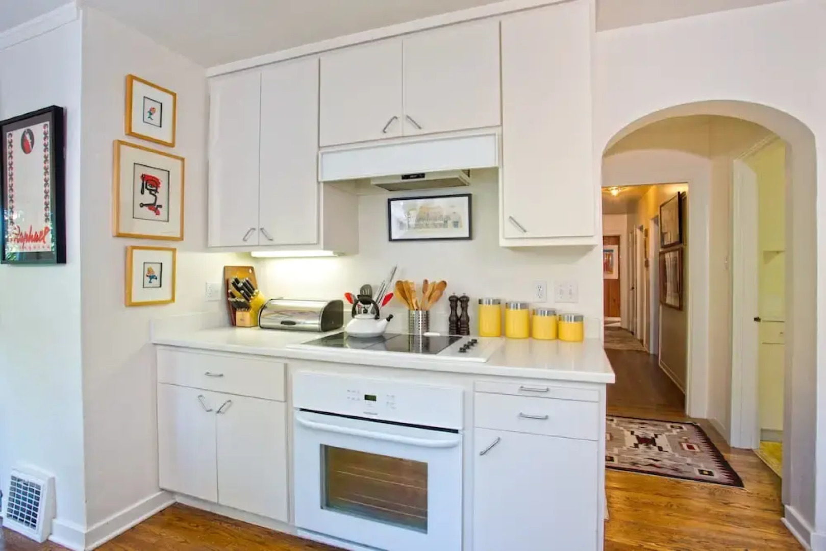 Art and Wine Estate 4 Bedrooms 3 Bathrooms Home