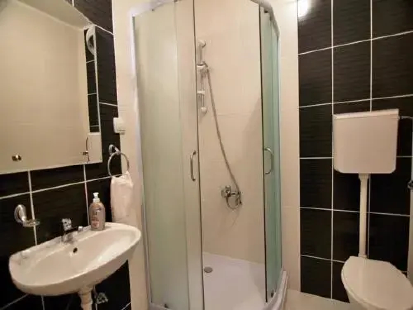Guest House 3M