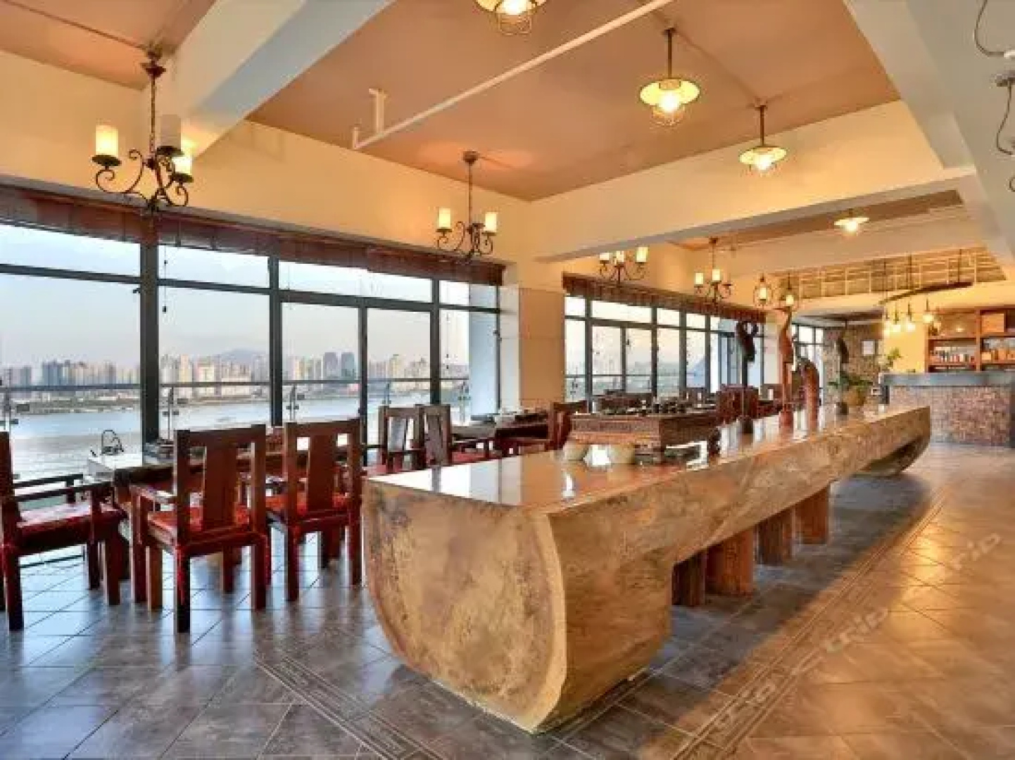 Meng Jiang Hotel