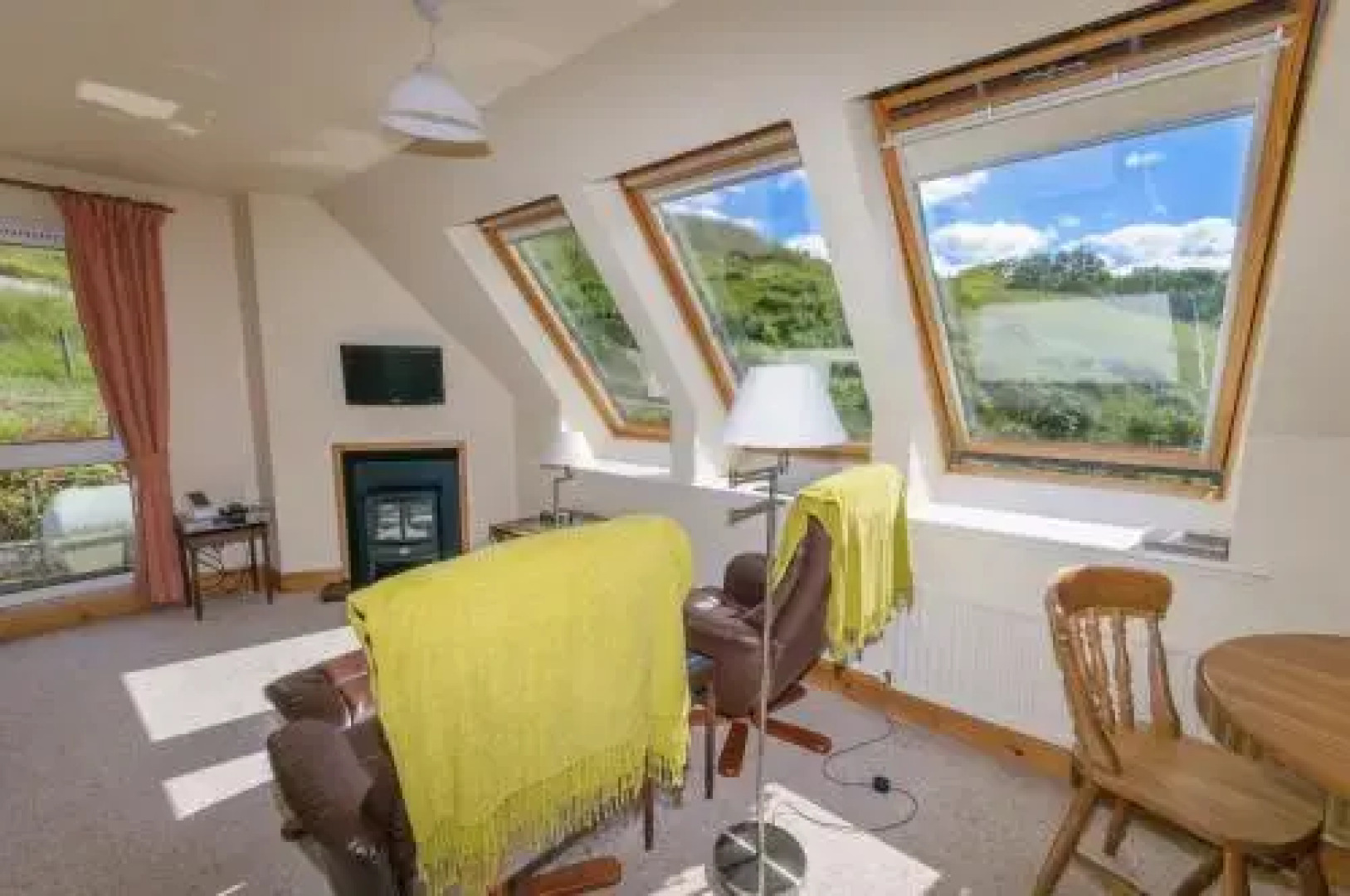 Blarghour Farm Cottages Overlooking Loch Awe