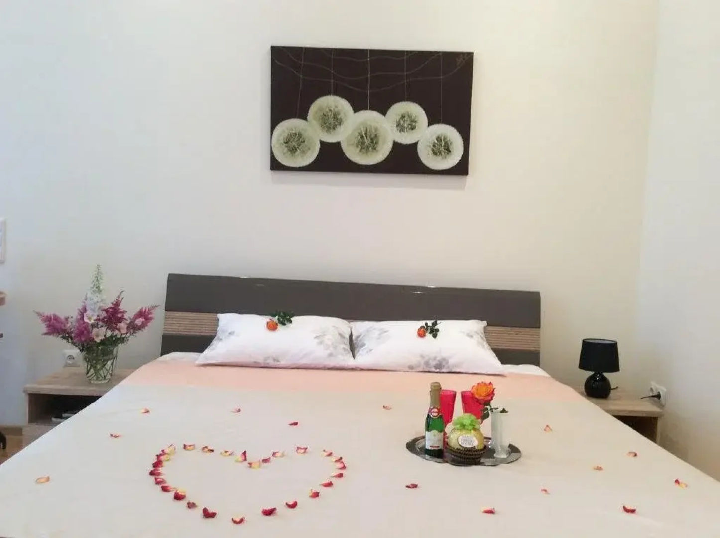 Kranto Luxe Stay