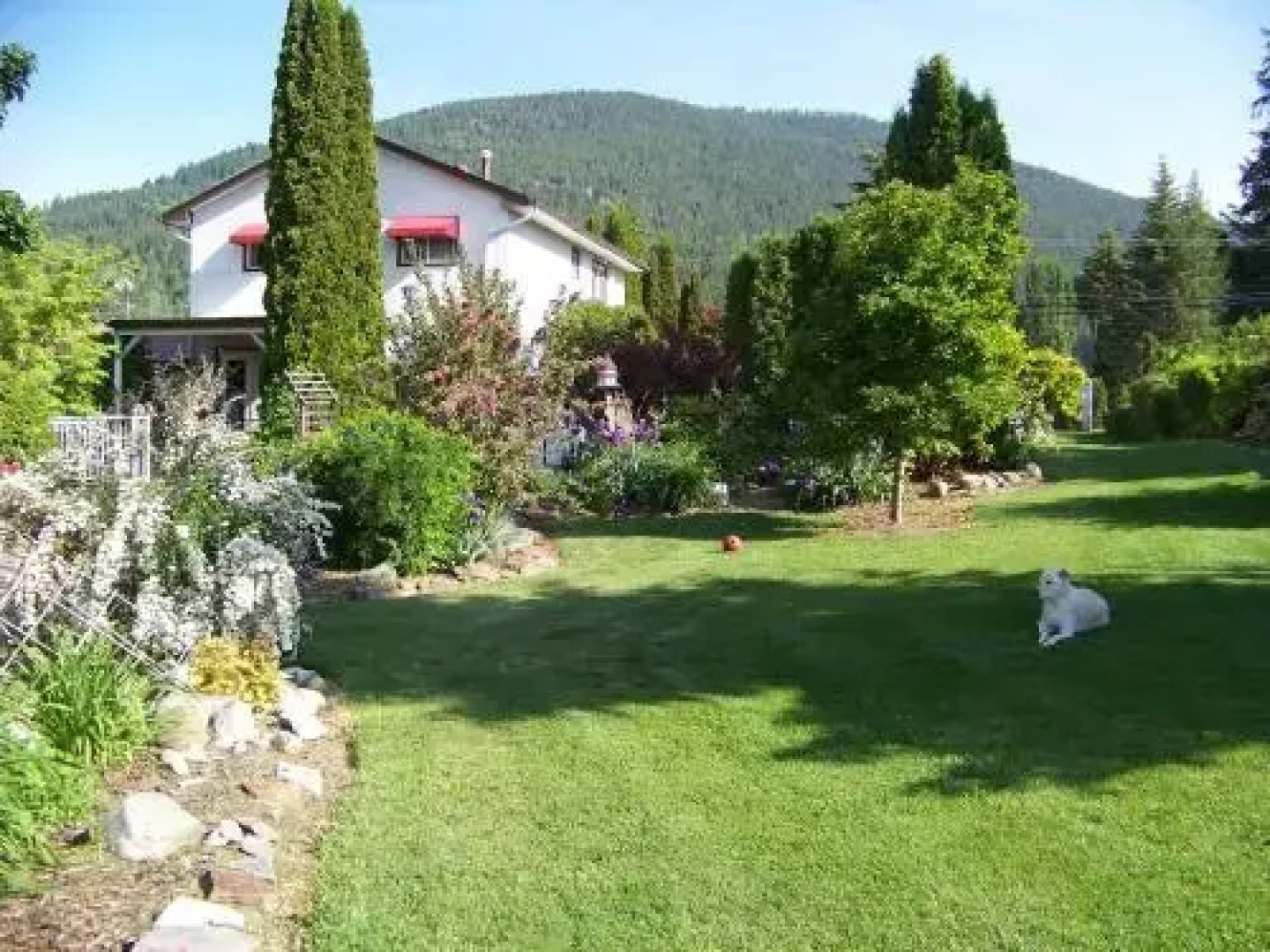 Bavarian Orchard Motel