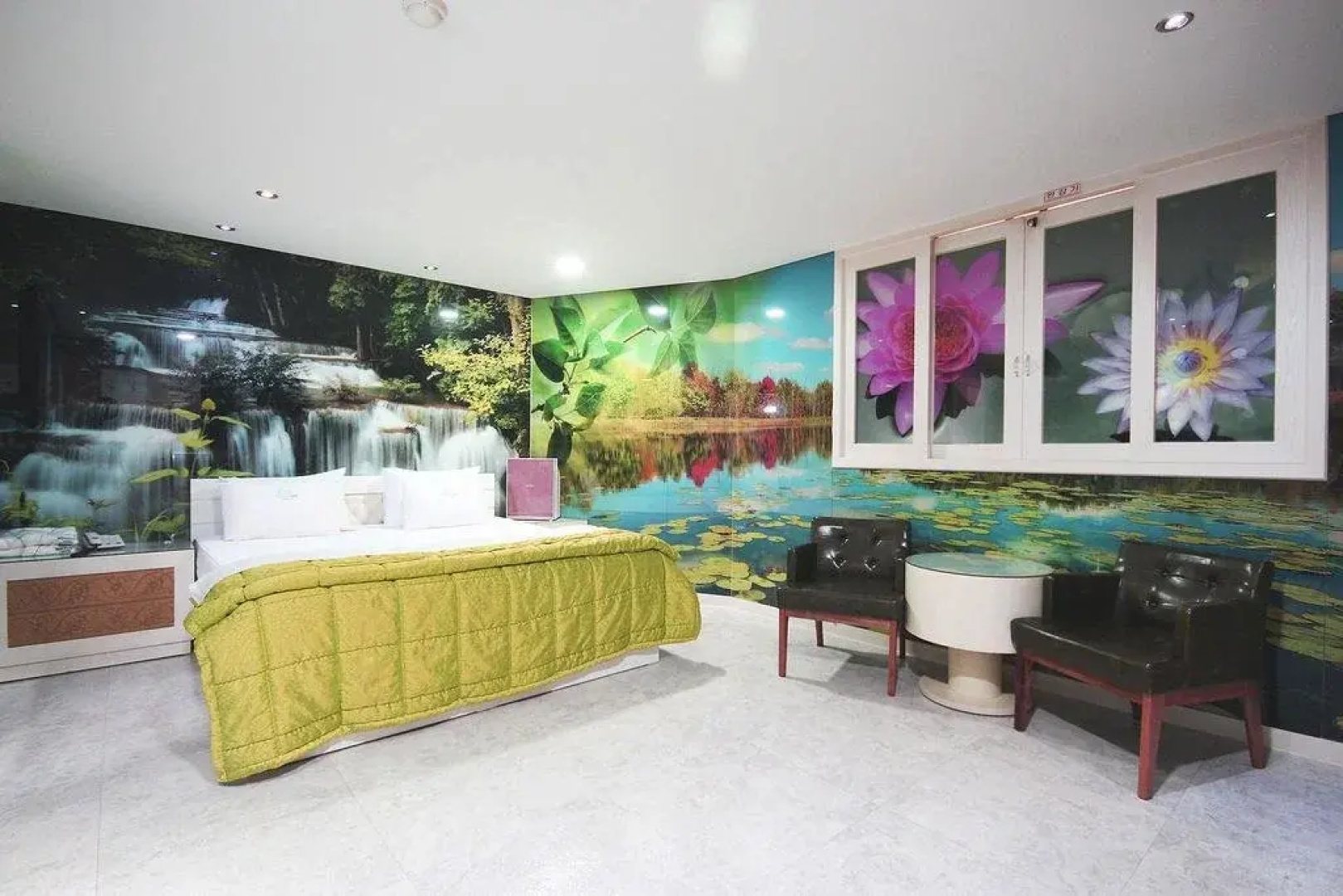 Somnus Motel