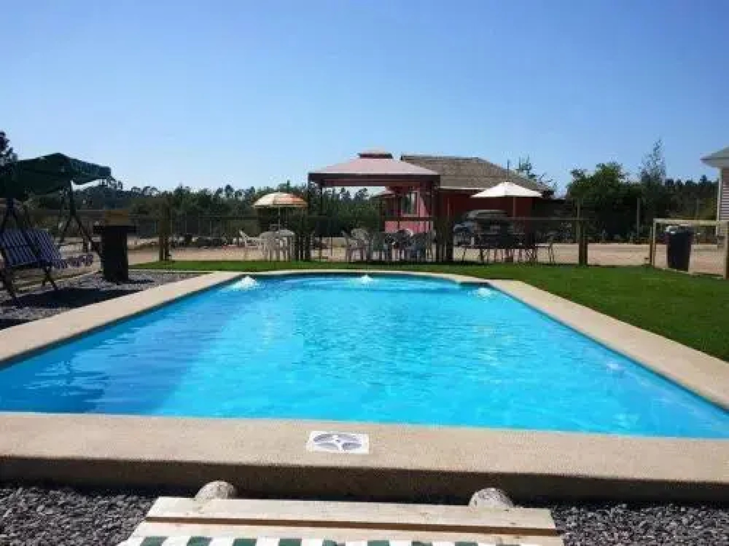 Cabañas & Club Montañita