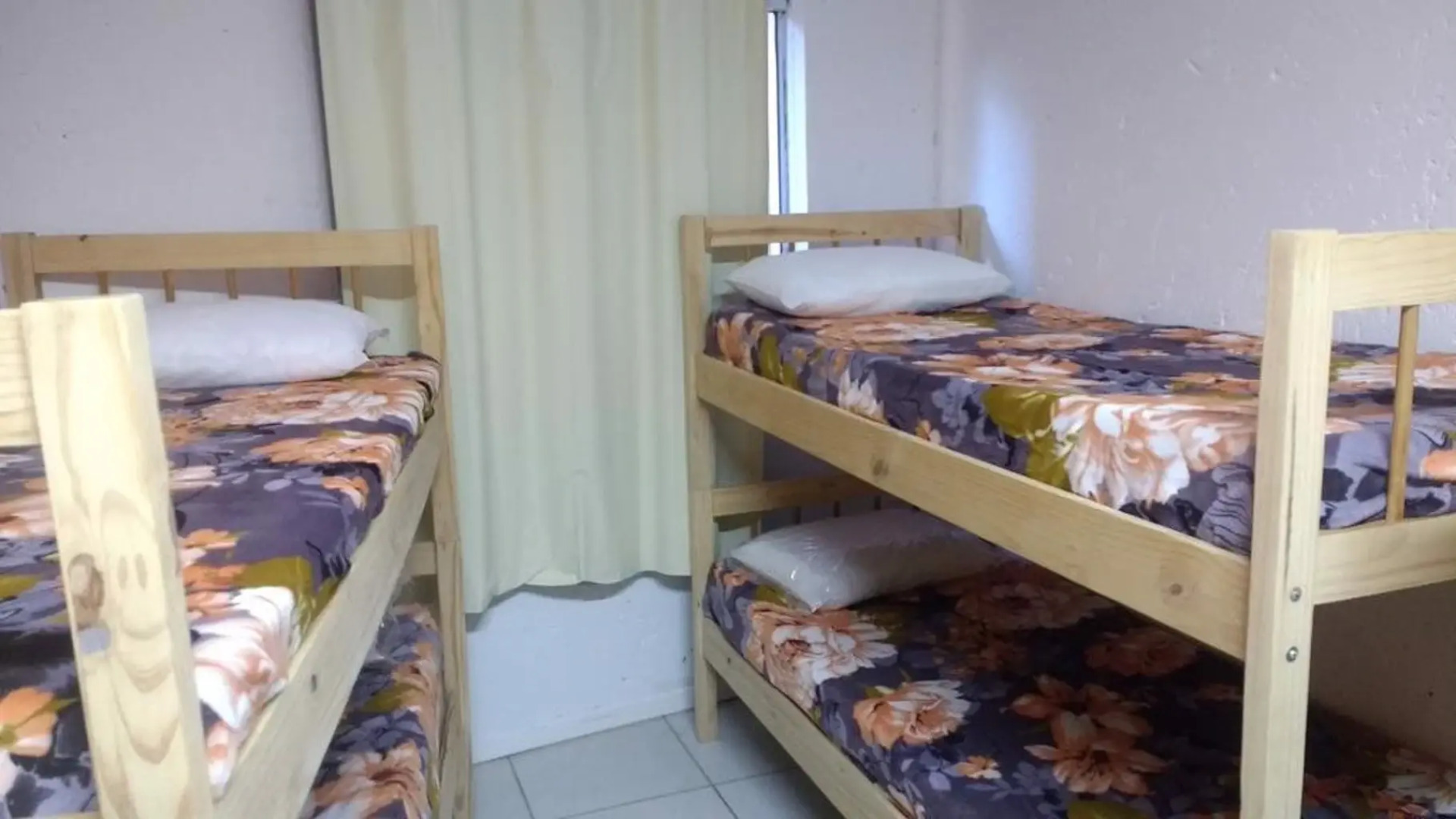 Link 2 World Beach House