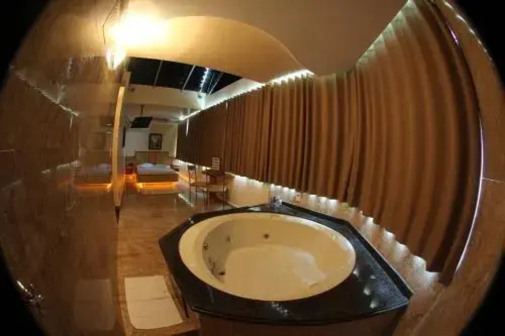 Xenon Motel (Только для взрослых)