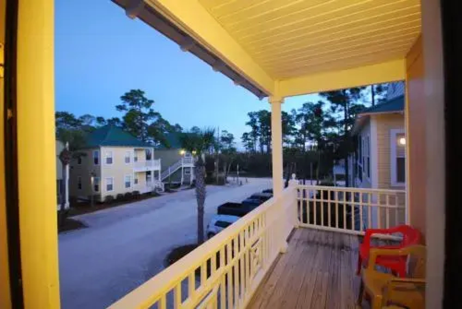 Parrot-Dise 13AU - 1 Br Condo