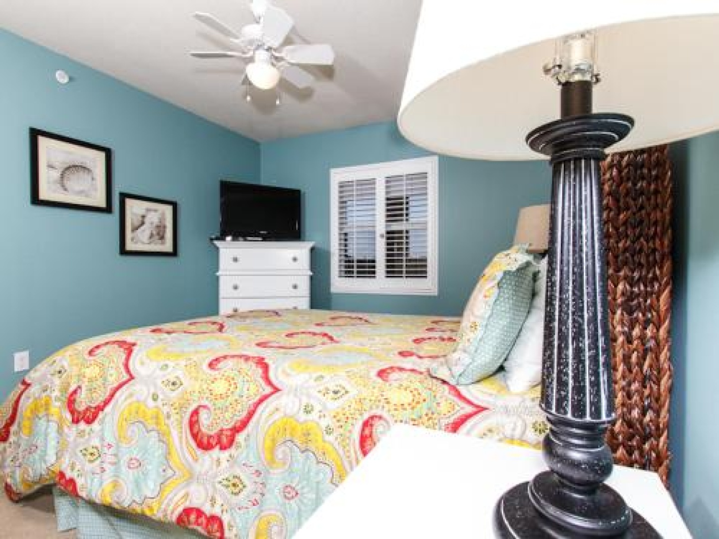 Pelican Isle 212 by RedAwning