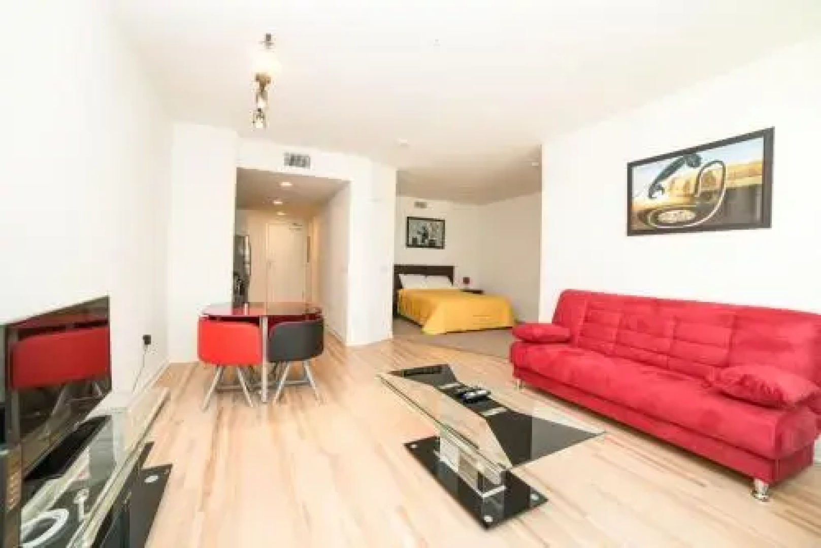 Wilshire Experience Apartment
