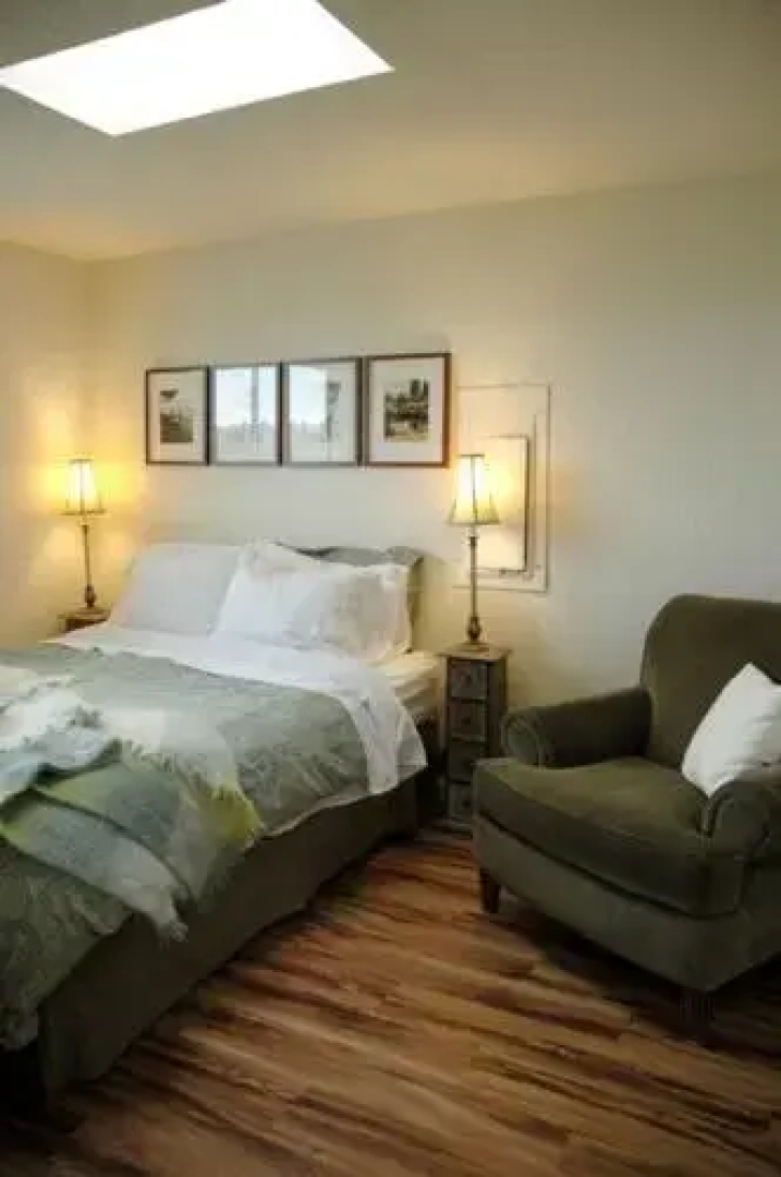 Sea Views and Sunsets in Oak Harbor by RedAwning