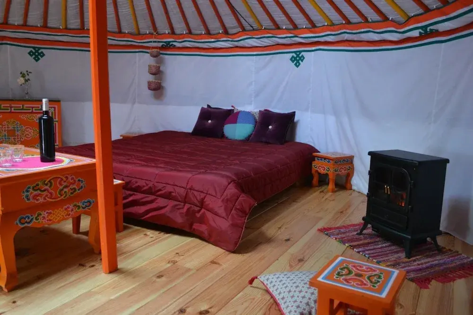 Camping Domaine Provencal - Yourtes