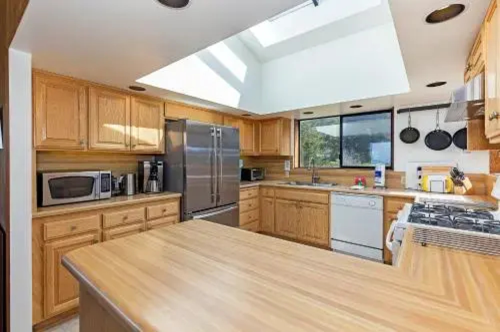 Shining Sea - Four Bedroom Home