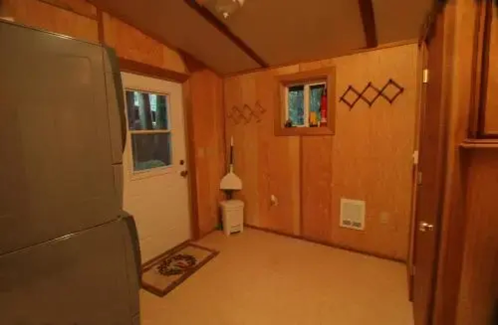 35sl - Air Conditioning - Pets Ok - Fireplace - Sleeps 6 3 Bedroom Home by RedAwning