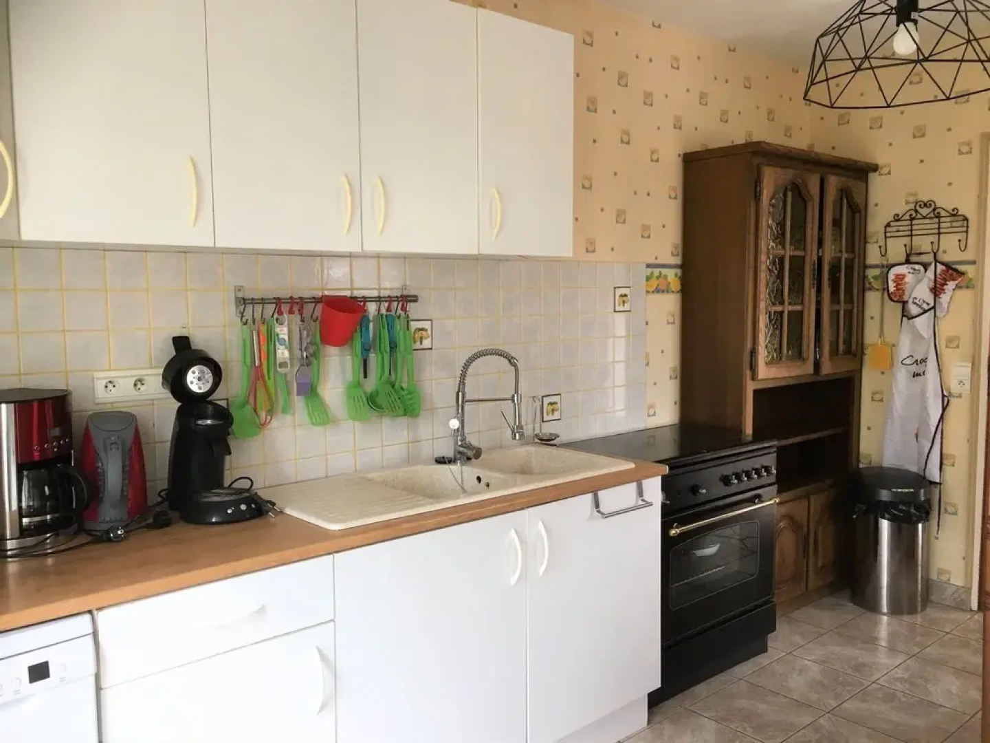Peaceful Tregomeur house