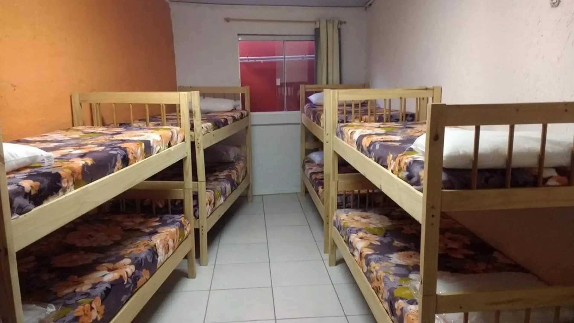 Link 2 World Beach House