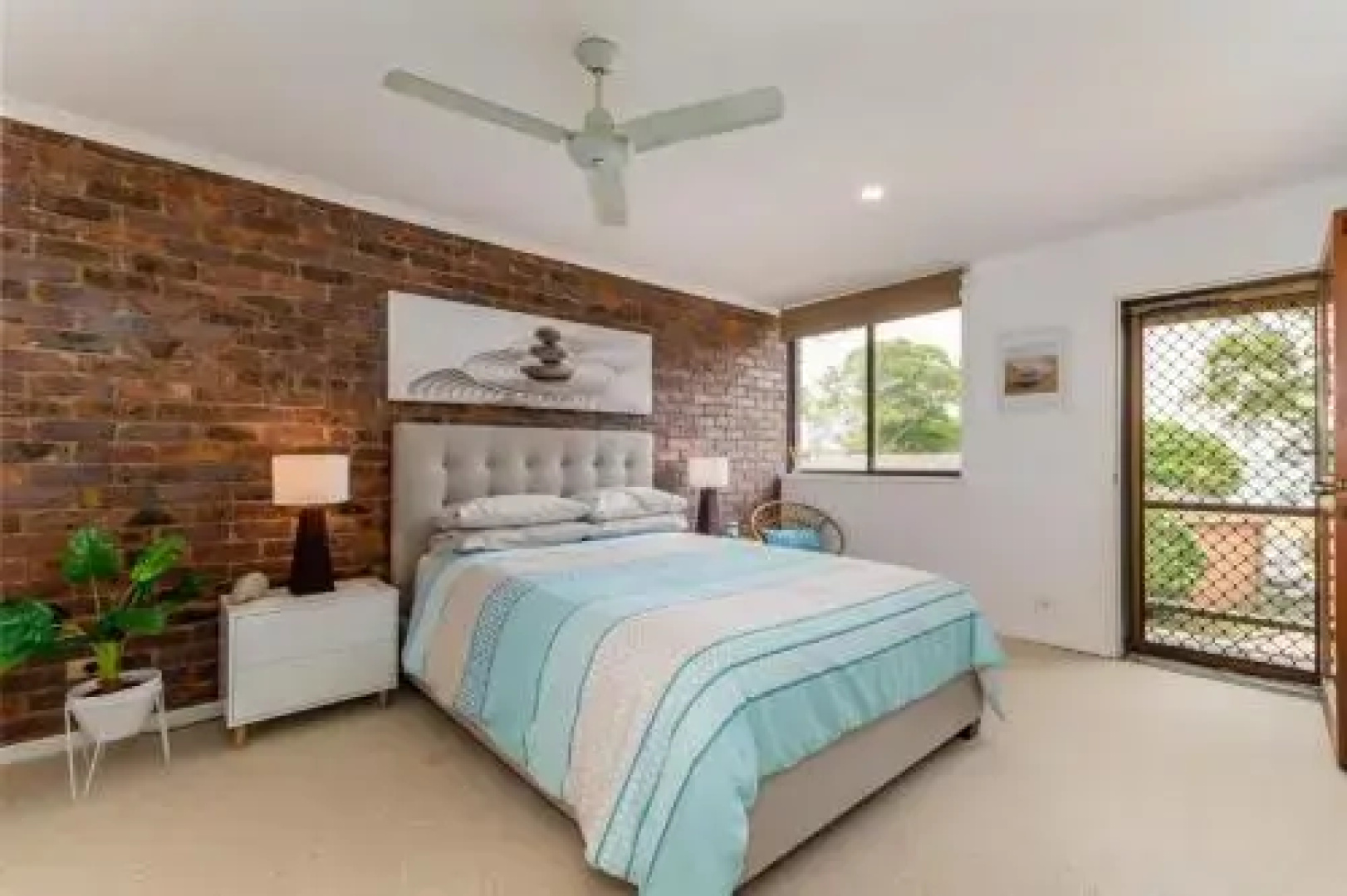 Spacious Family unit with Incredible views.