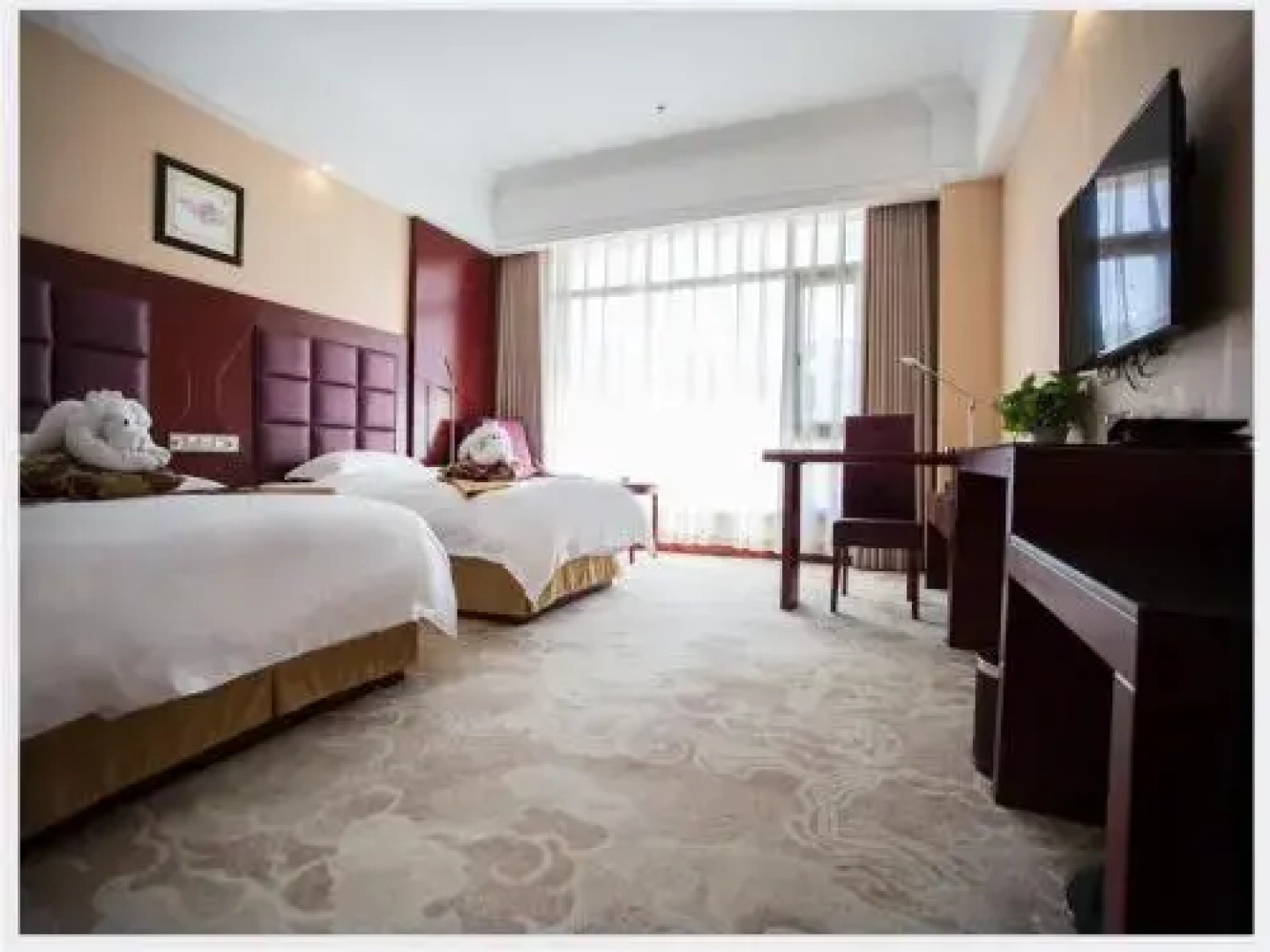 Dunhuang Silk Road Yiyuan Hotel