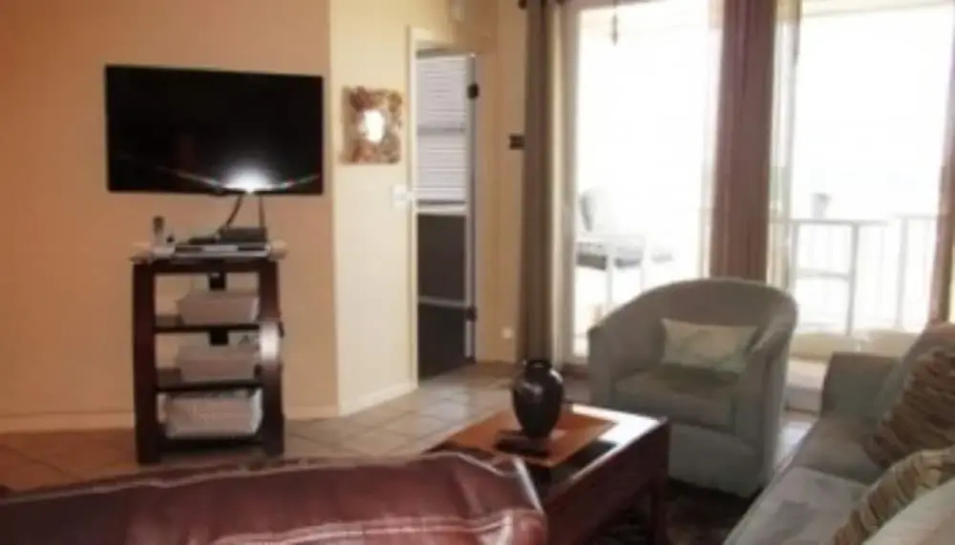 Traffic Free Beach  - 2BR 2 BA - 101 South Point