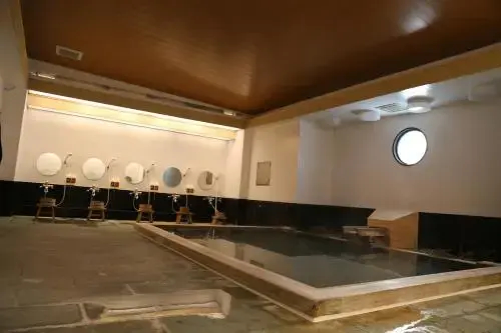Hotel Crown Hills Arakawaoki (BBH Hotel Group)