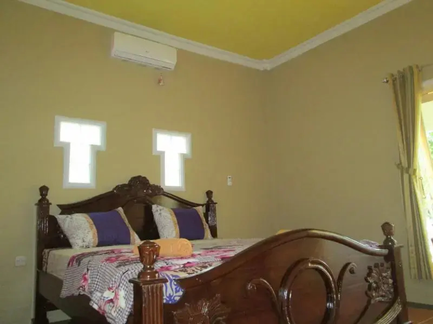 4R Bungalow