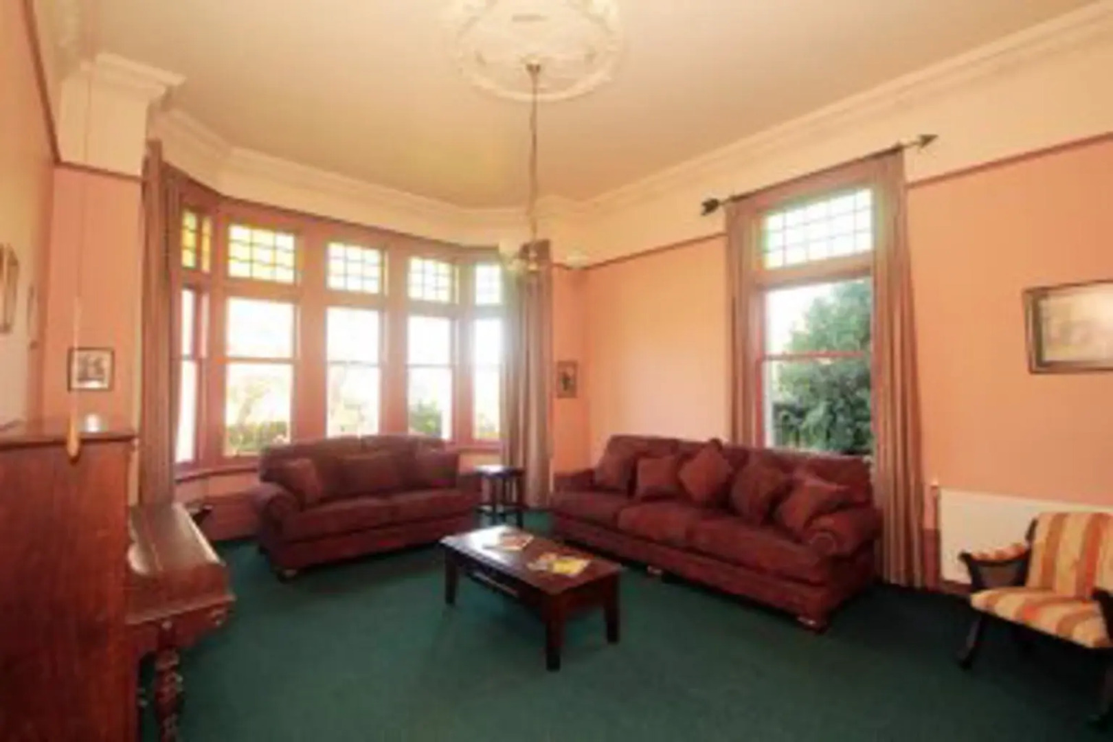 Glendale Bed  Breakfast