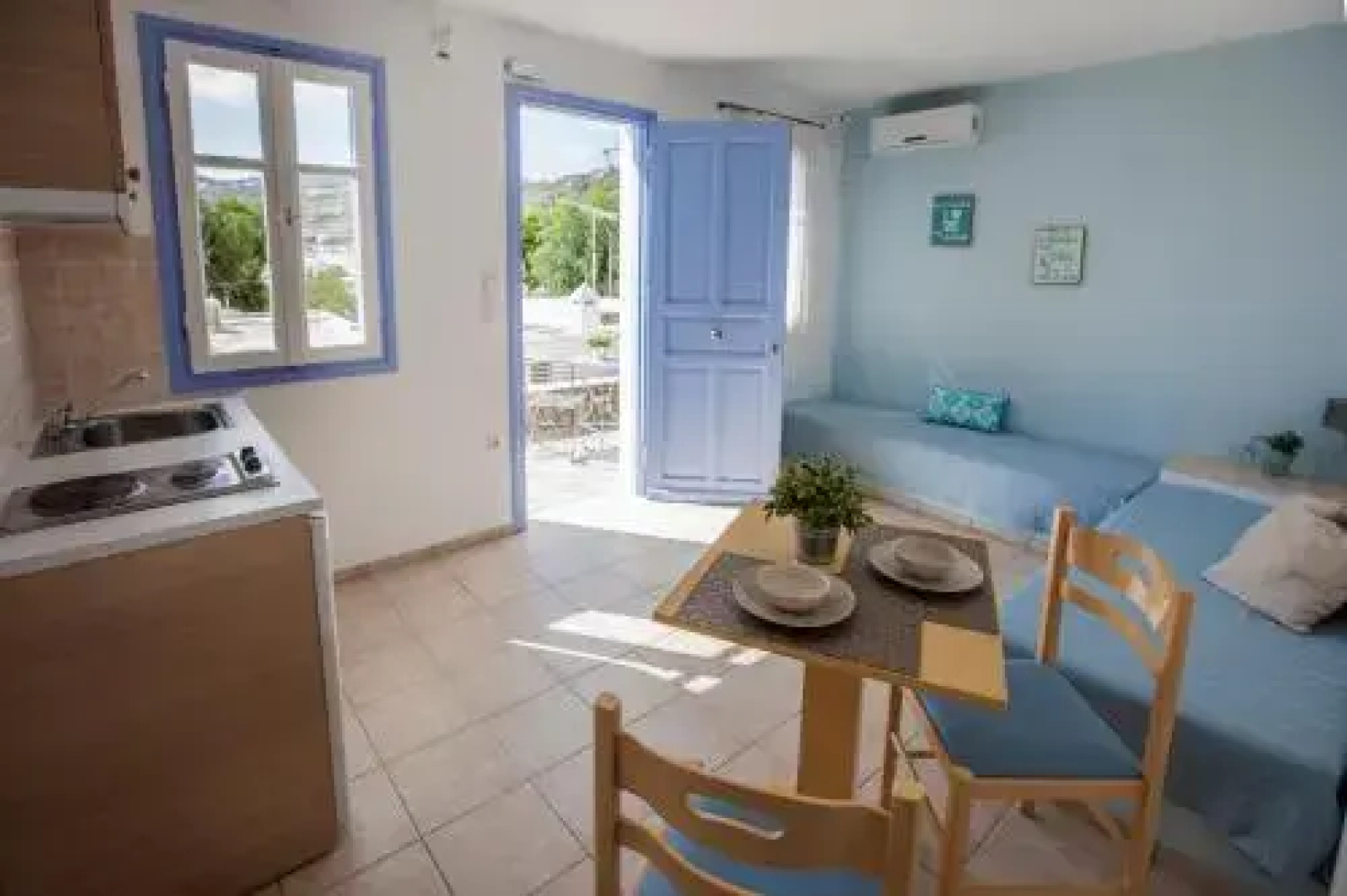 Astarti Apartments