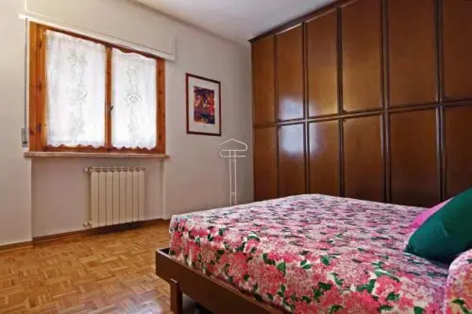 flat in chiantishire