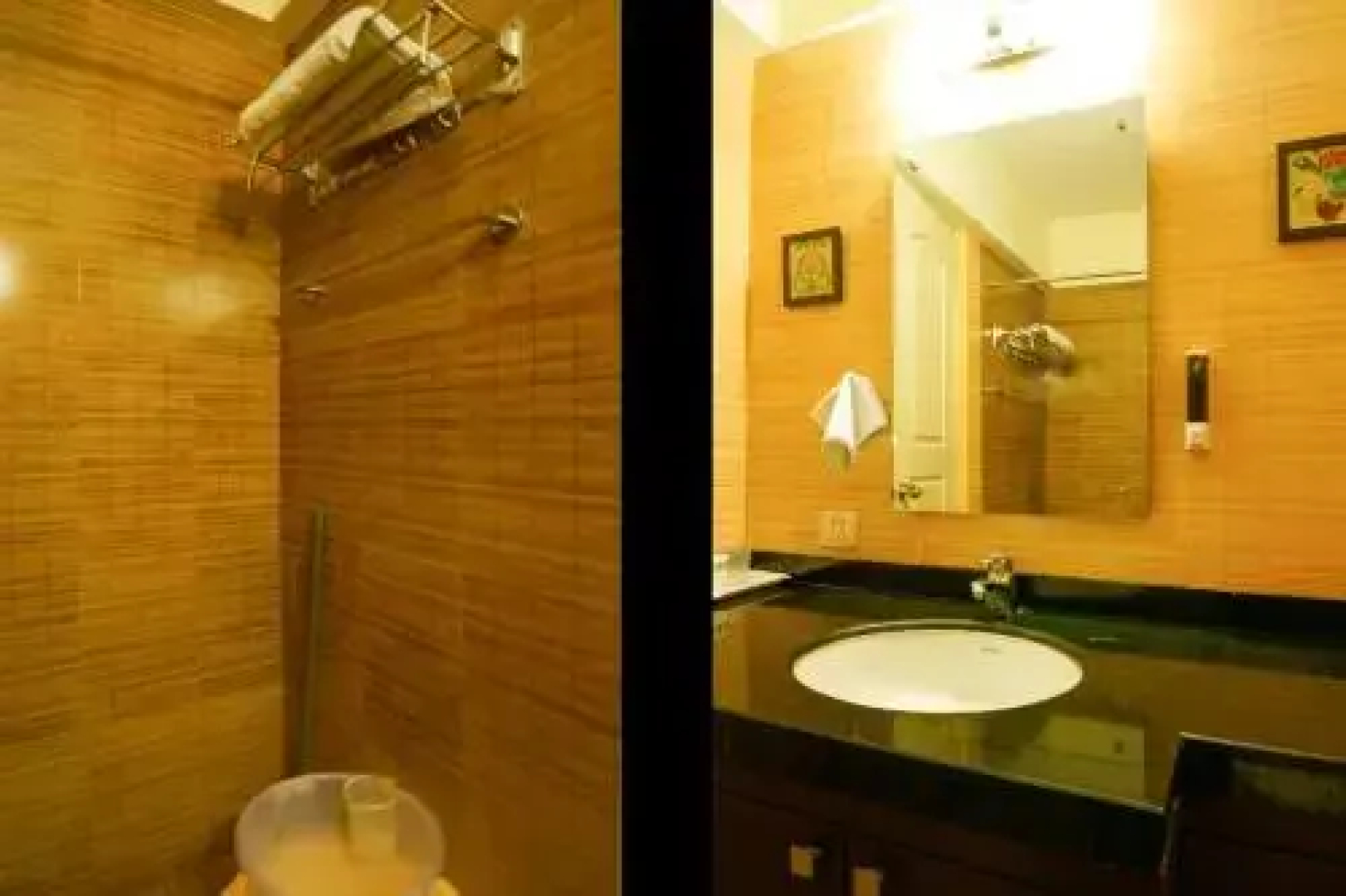 Lavasa Holiday Home (Lakeview)
