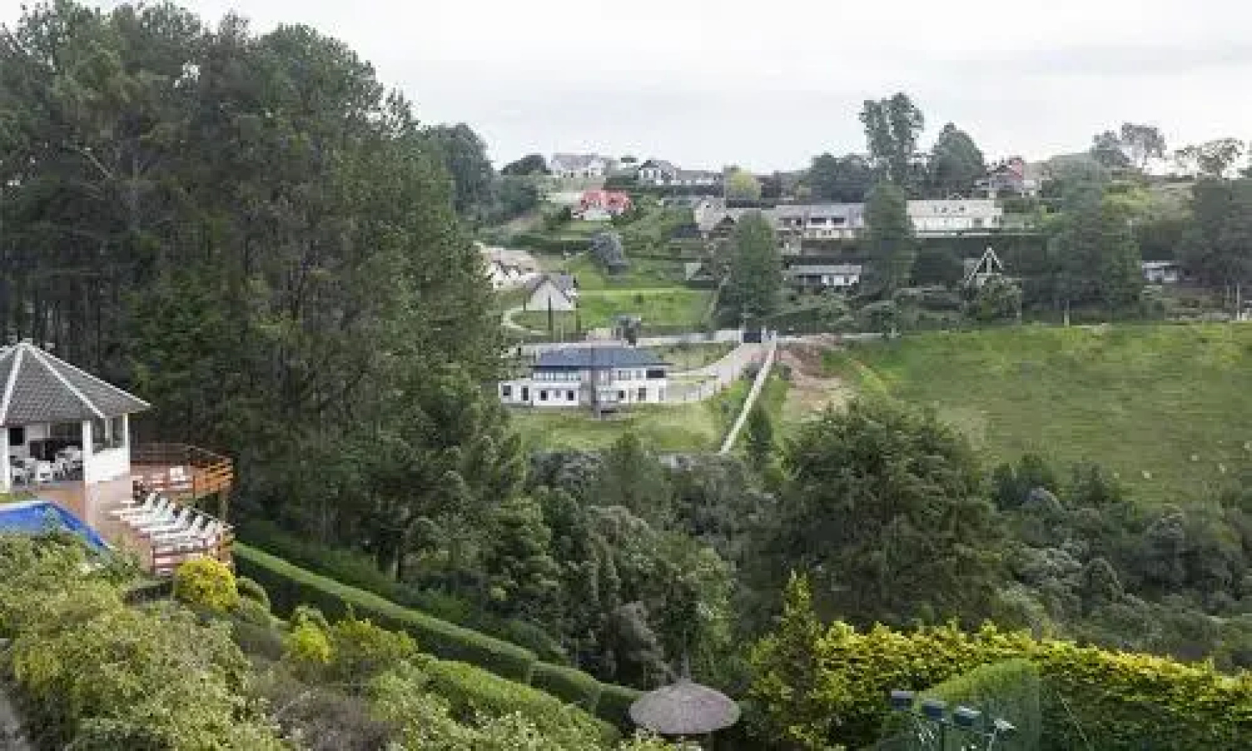 Preços especiais para estadia semanal e ou mensal COBERTURA Condomínio Switzerland Village