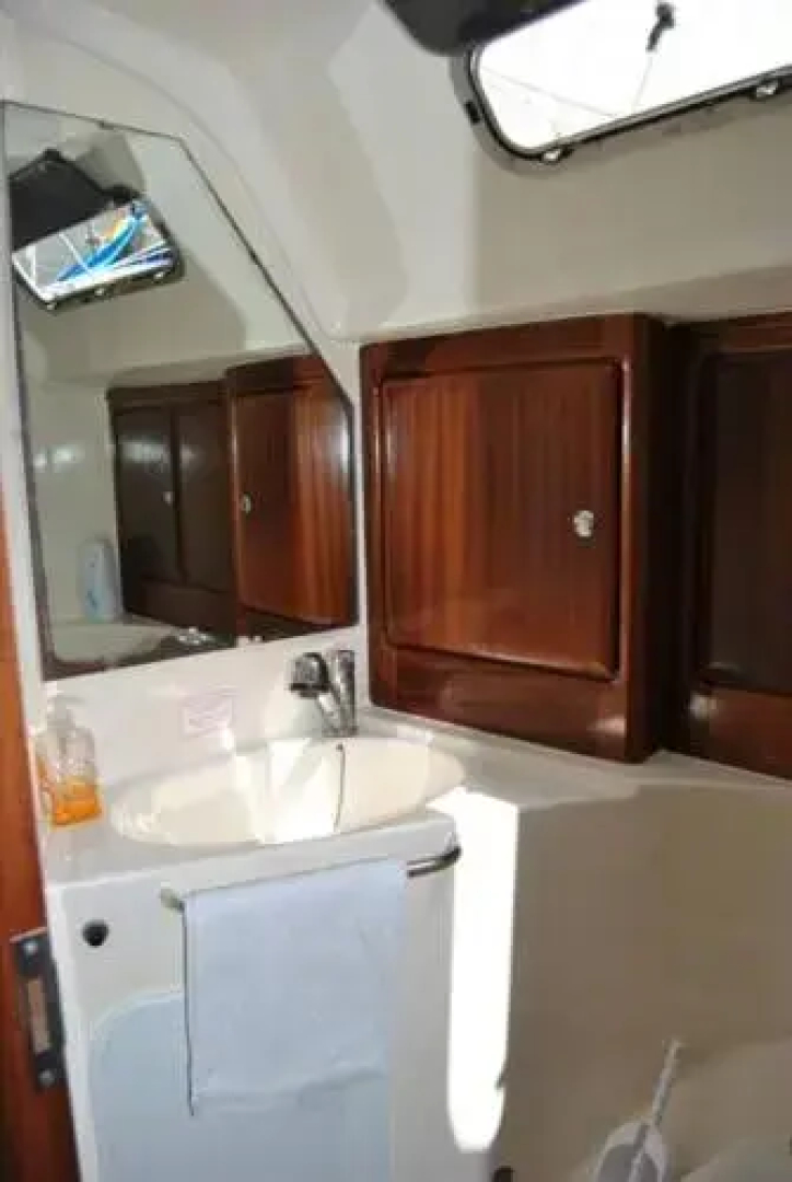 Barcelona Downtown Yacht