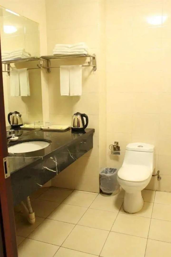 Dalian Yanqiao Hotel