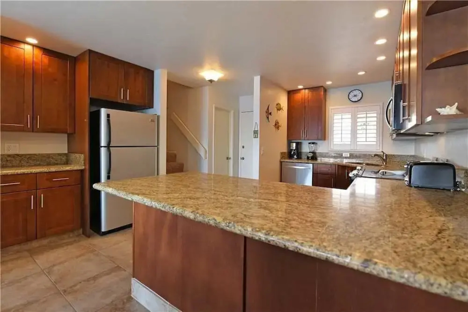 Lokelani #A205 - 2 Br condo by RedAwning