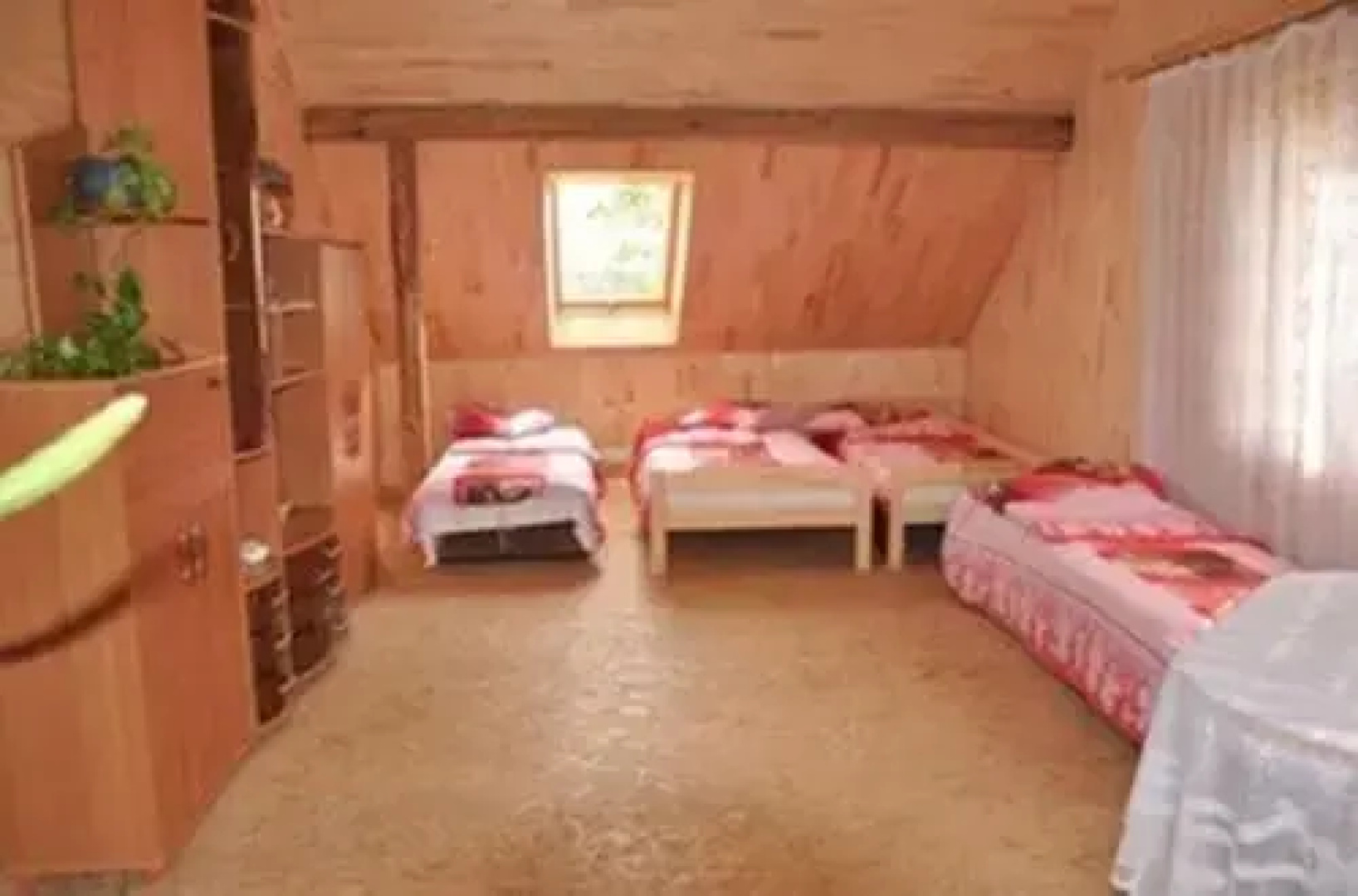 Lauku Mājas Ēmužas