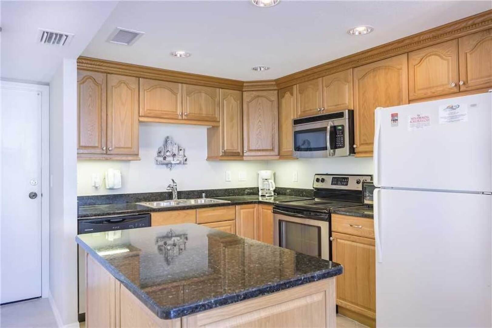 Harbor Towers Yacht & Racquet 324 - One Bedroom Condo