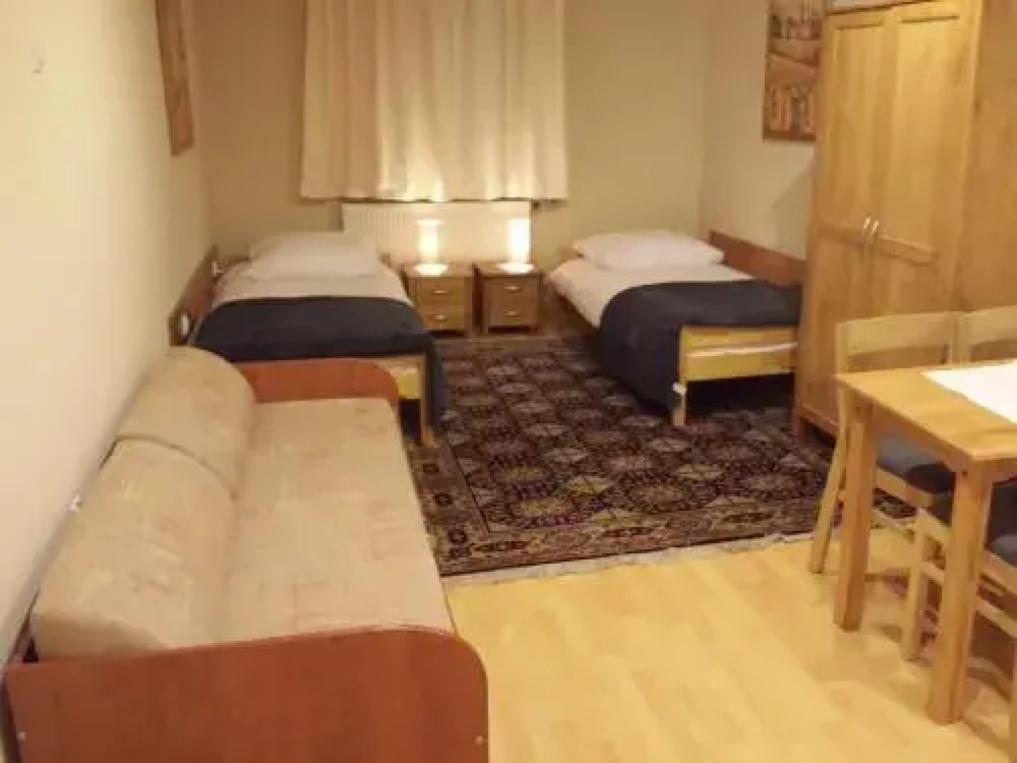 Pokoje gościnne vis a vis Retro